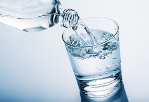 Nước giữ khoáng có tác dụng gì? 80% người uống không biết